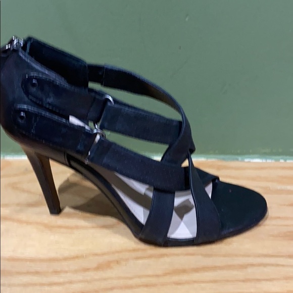 High heel shoes - Picture 2 of 4